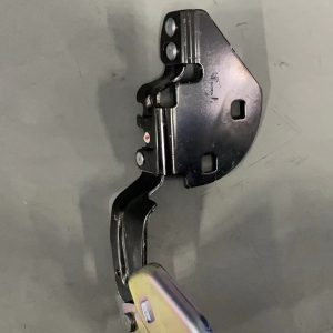 HOOD HINGE, ACTIVE, LEFT HAND