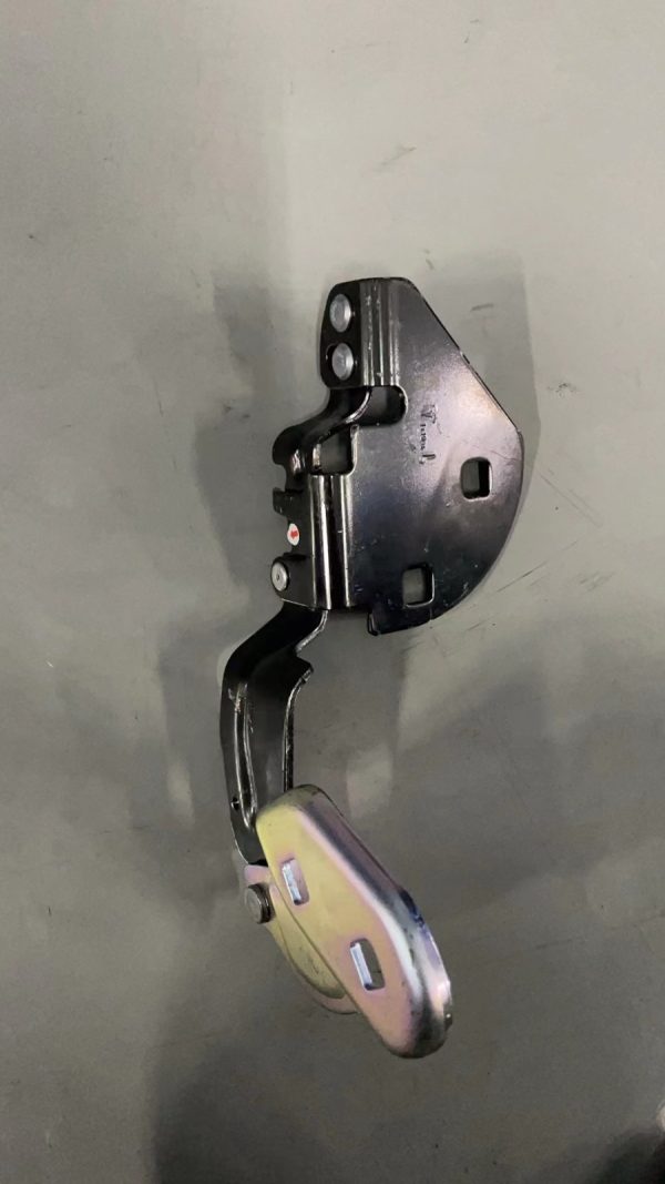 model3 机盖铰链21款LH - Main Image model3 机盖铰链21款LH - Main Image